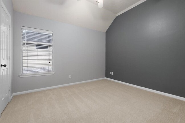 Building Photo - 16419 Red Crest Dr