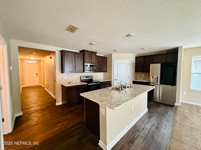 Building Photo - 3583 Sunfish Dr