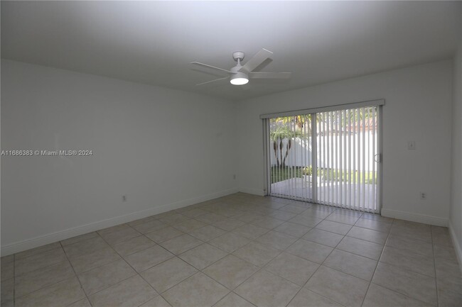 Building Photo - 3686 SW 147th Ct