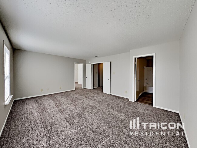 Building Photo - 4026 Congaree Dr