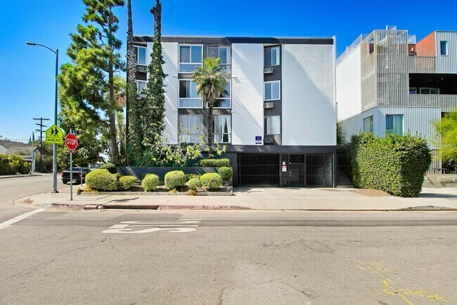 Primary Photo - 5403 West 8th Street