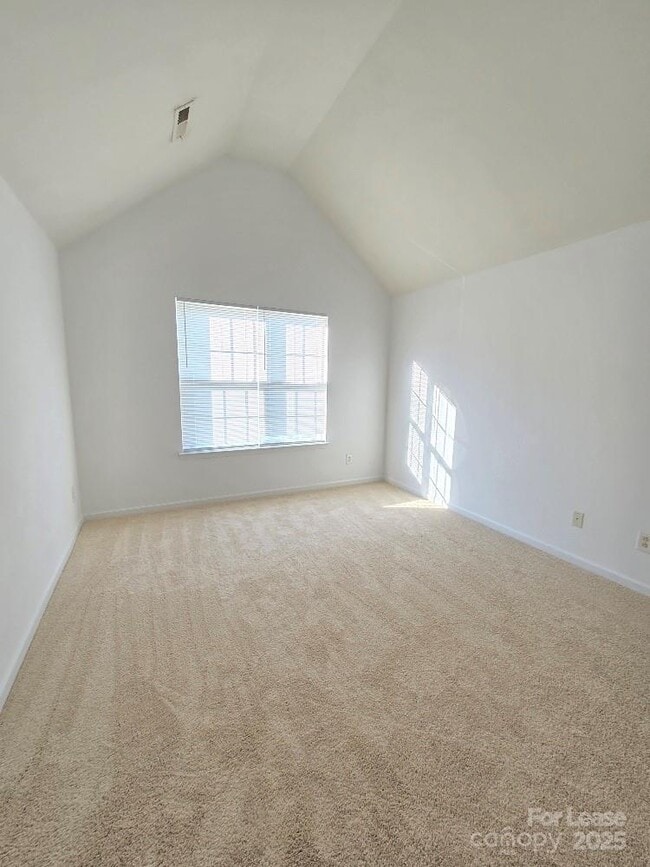 Building Photo - 4021 Fifendrum Ln