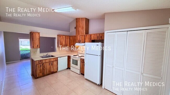 Building Photo - 12349 Antonio Cir