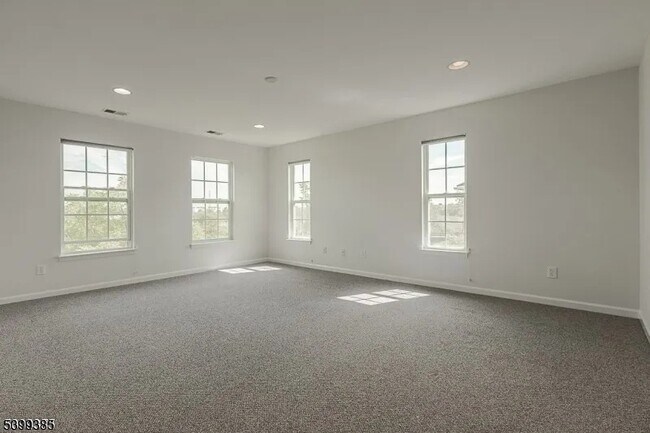 Building Photo - 75 Swing Bridge Ln