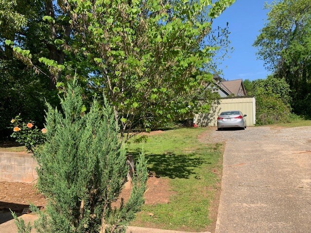 Building Photo - 142 Hiawassee Ave