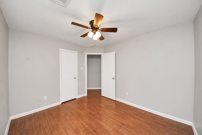 Building Photo - 20641 Patriot Park Ln