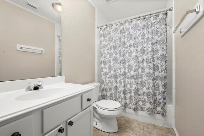 Building Photo - 23035 N Waterlily Dr