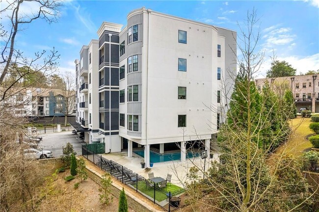 Building Photo - 6890 Peachtree Dunwoody Rd NE