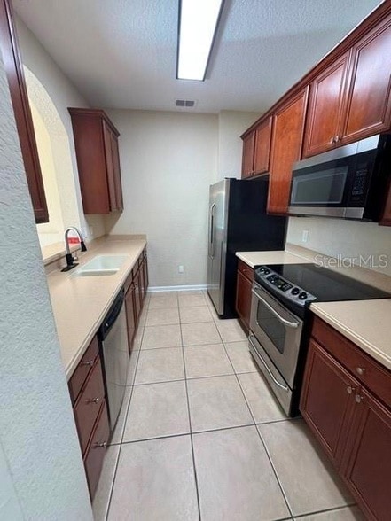 Building Photo - 3344 Robert Trent Jones Dr