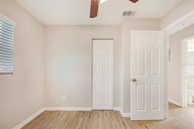 Building Photo - 5027 Kempston Dr