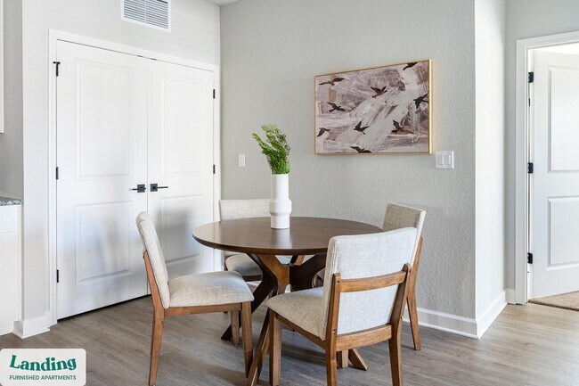 Building Photo - 84 San Filippo Dr SE