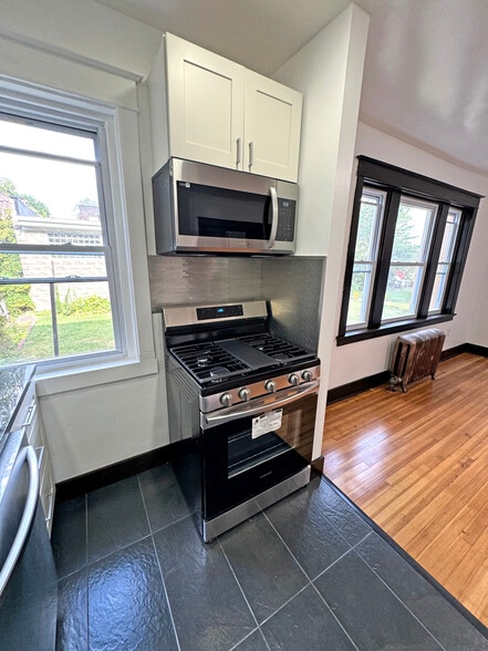 Kitchen - 259 Gross St