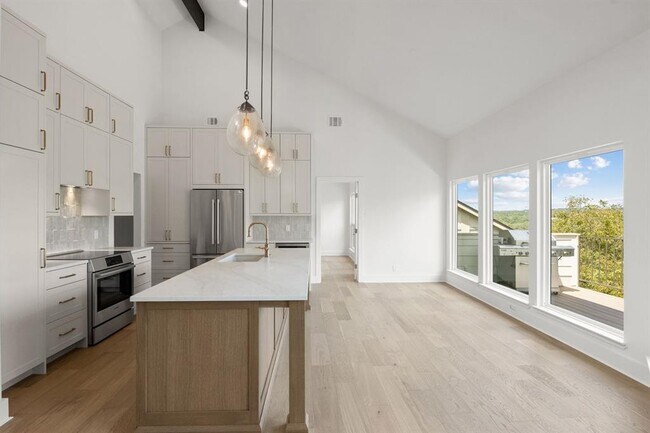 Building Photo - 1520 Ben Crenshaw Way