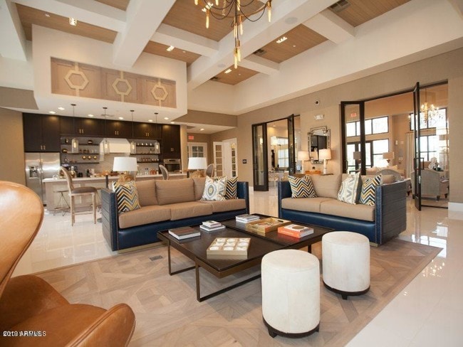 Building Photo - 7100 E Lincoln Dr