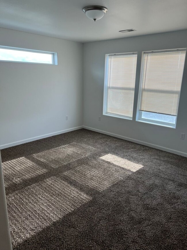 Building Photo - Home for Rent