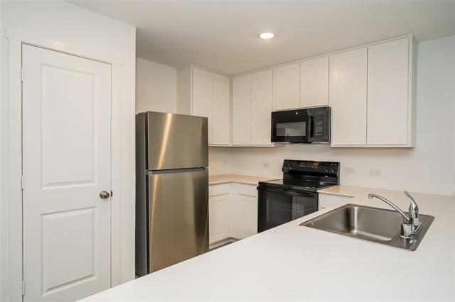 Building Photo - 1132 Tufted Dr