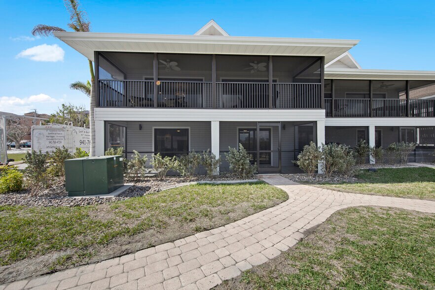 Building Photo - 26773 Hickory Blvd