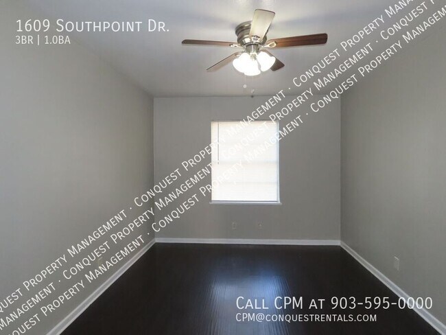 Building Photo - 1609 Southpoint Dr