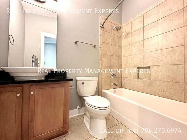 Building Photo - 419 Steel Gardens Blvd