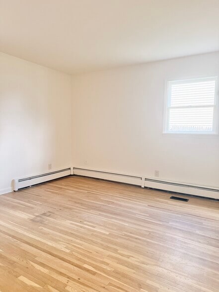 Building Photo - 36 W Prospect St