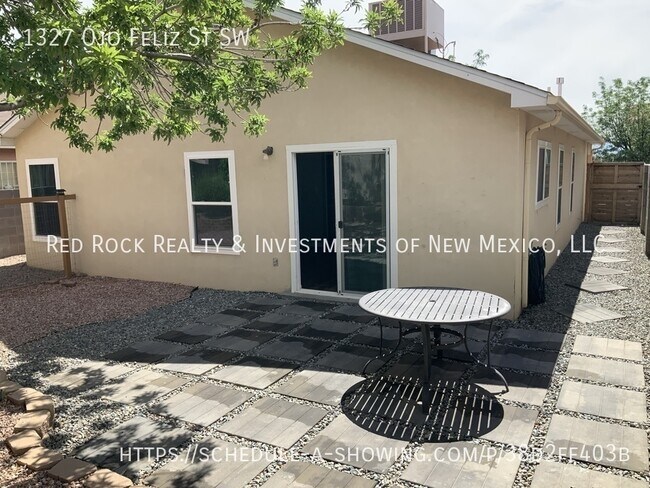 Building Photo - 1327 Ojo Feliz St SW