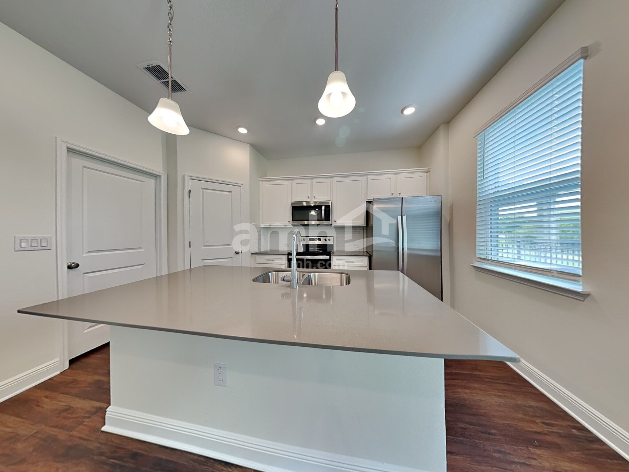 Building Photo - 27272 St Andrews Ave