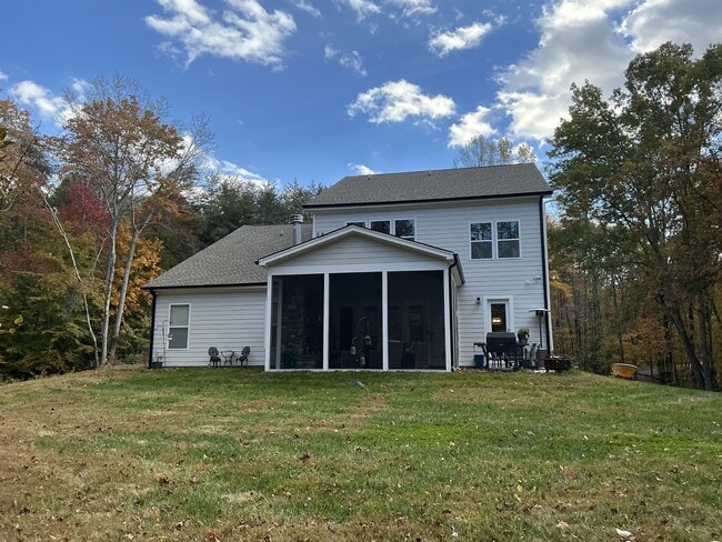 Building Photo - 291 North St