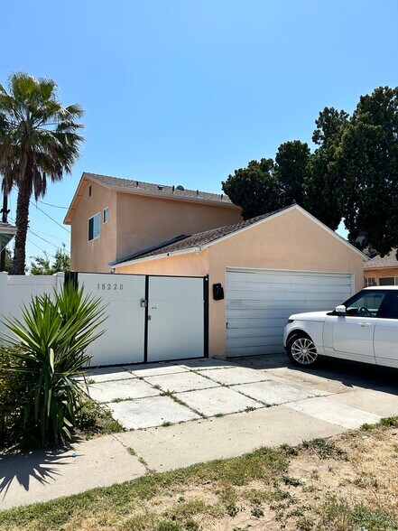 Building Photo - 6724 Nestle Ave