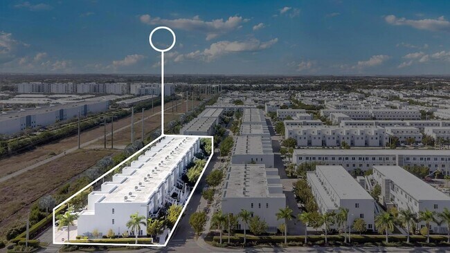 Building Photo - 10220 NW 63rd Terrace