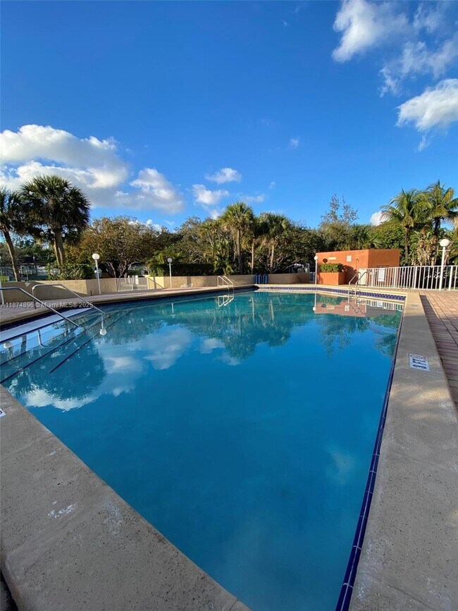 Building Photo - 4215 N University Dr