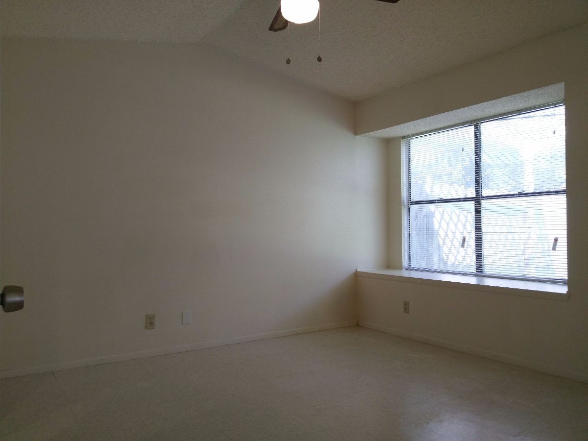 Master Bedroom - 2521 Corian Glen Dr