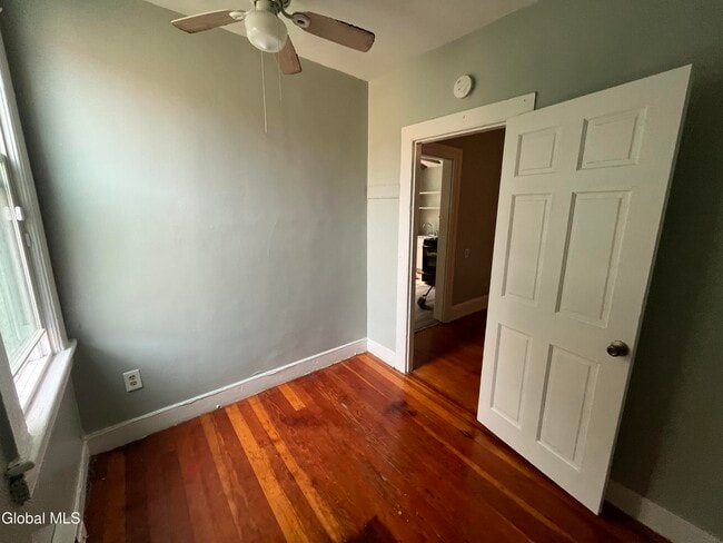 Building Photo - 508 2nd St