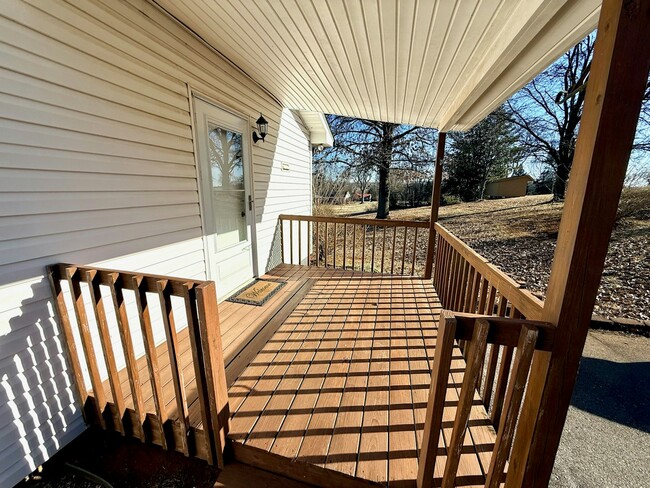 Building Photo - 500 Wesley Rd