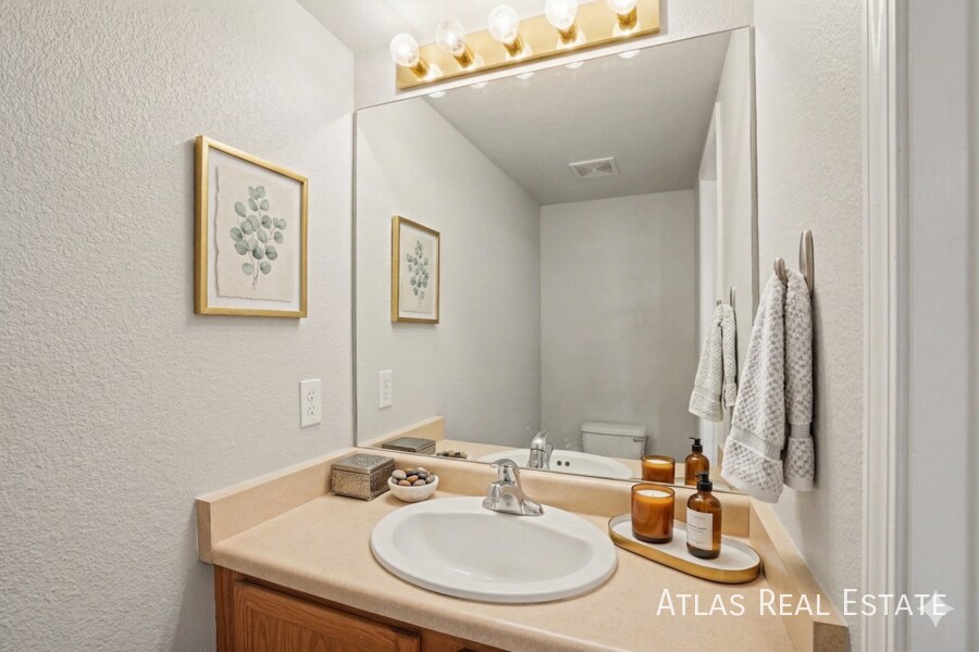 Building Photo - 7829 Antelope Valley Point