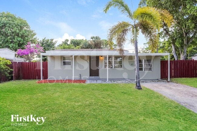 Building Photo - 2700 NE 13th Terrace