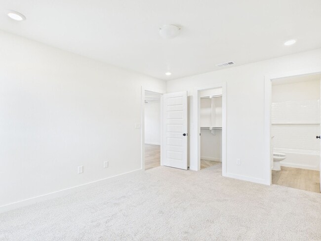 Building Photo - 2900 Haystack Wy