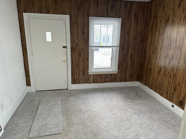 Living Room - 18939 Meier St