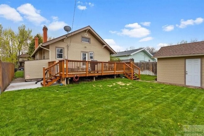 Building Photo - Fully Furnished 4-Bedroom Home Near Clinic...