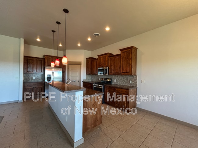Building Photo - 2805 Rabbitbrush Dr