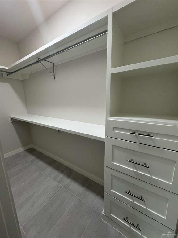 Building Photo - 13 Clarence Dr