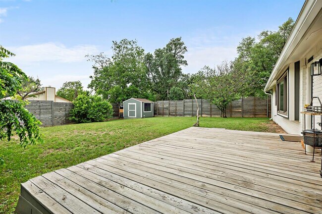 Building Photo - 7700 Manassas Dr