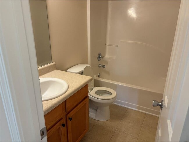 Building Photo - 13 Cottage Trce NW