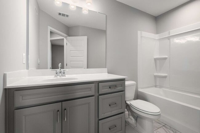 Building Photo - 5339 Bellflower Hls