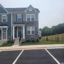 Building Photo - 2016 Landon Ln