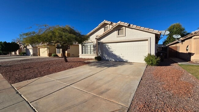 Building Photo - Location! Location! Location! 83rd & Thunderbird