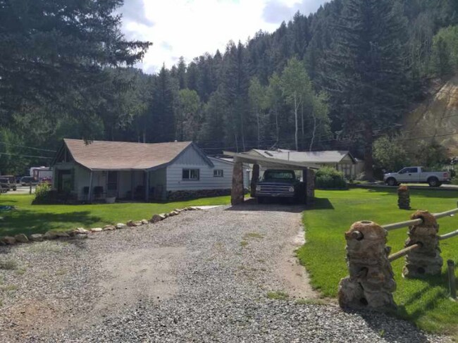 Building Photo - 1481 Chicago Creek Rd