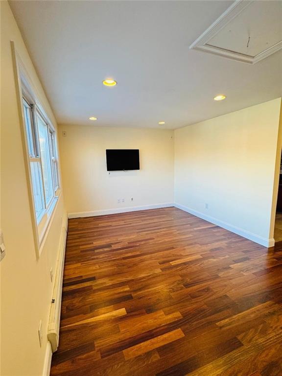 Building Photo - 1-85 Beach 61st St