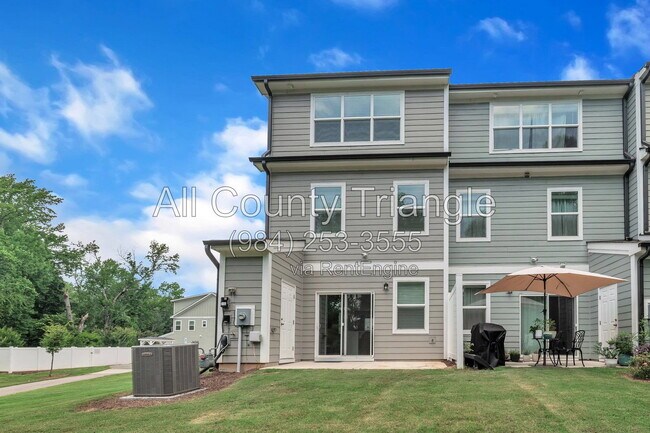 Building Photo - 267 Old Grove Ln