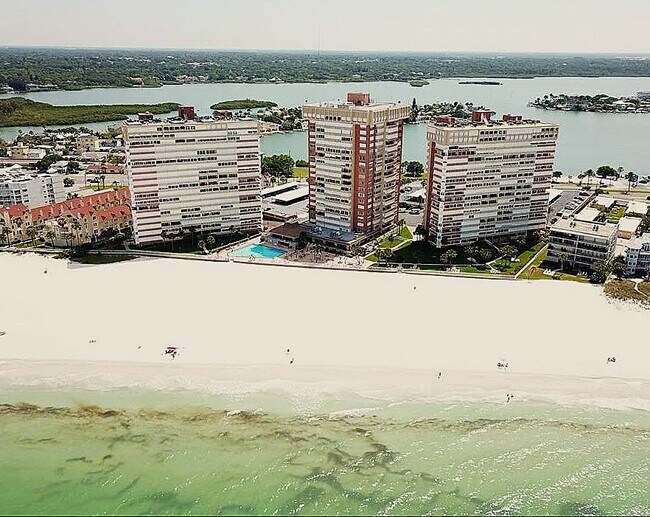 Building Photo - 17940 Gulf Blvd