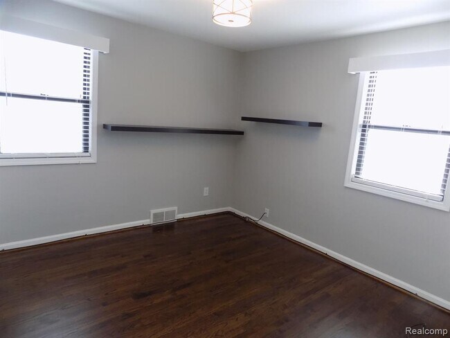 Building Photo - 25863 Woodward Ave